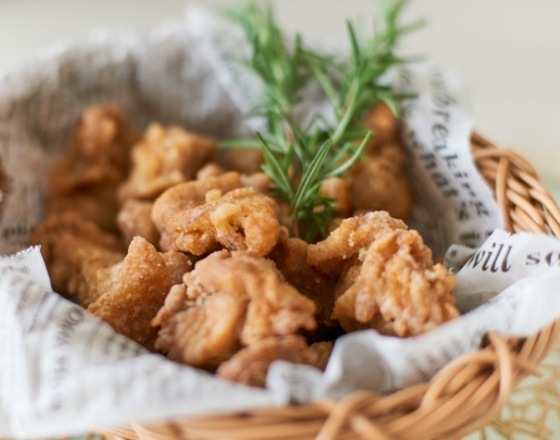 神戸PAPA COOKの塩麹でマリネした若鶏の唐揚げの画像